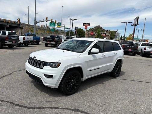 2021 Jeep Grand Cherokee Laredo