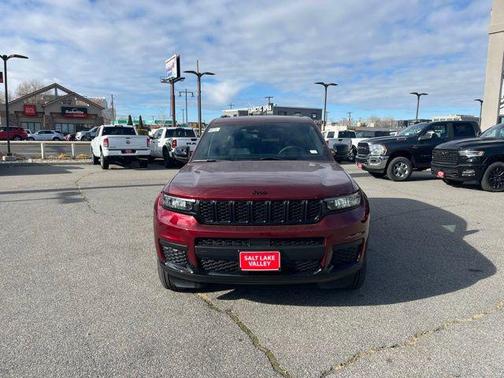 2025 Jeep Grand Cherokee L Altitude