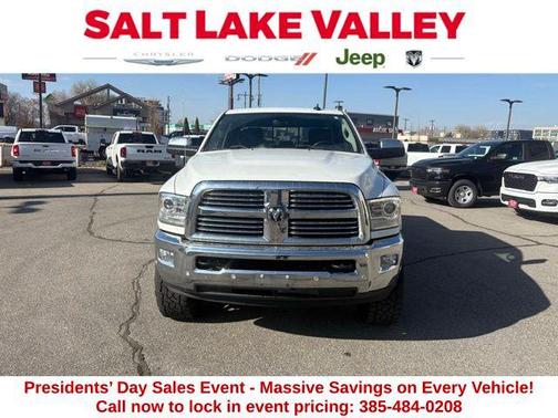 2017 RAM 2500 Laramie Crew Cab 4x4 6'4' Box