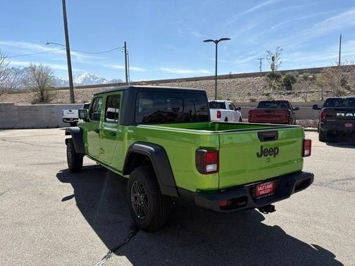 2025 Jeep Gladiator Sport S