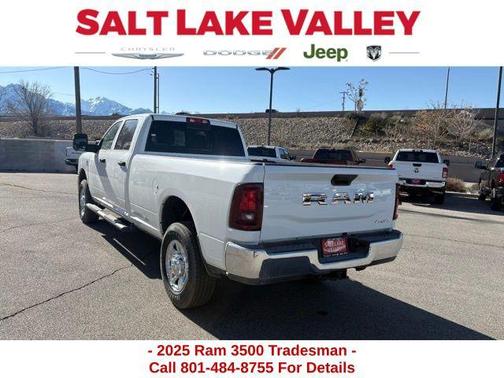 2025 RAM 3500 Tradesman Crew Cab 4x4 8' Box