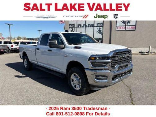 2025 RAM 3500 Tradesman Crew Cab 4x4 8' Box