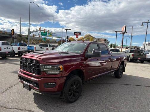 2024 RAM 3500 Limited Crew Cab 4x4 8' Box