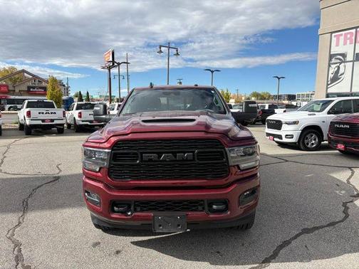 2024 RAM 3500 Limited Crew Cab 4x4 8' Box