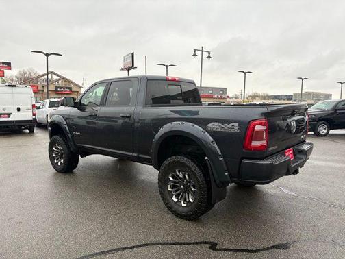2020 RAM 2500 Big Horn Crew Cab 4X4 6'4' Box