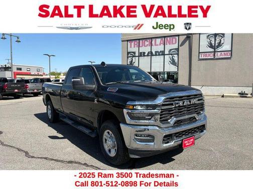 2025 RAM 3500 Tradesman Crew Cab 4x4 8' Box