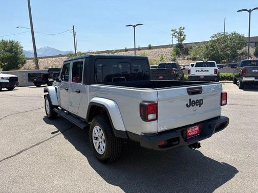 2023 Jeep Gladiator Sport S