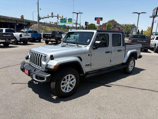 2023 Jeep Gladiator Sport S