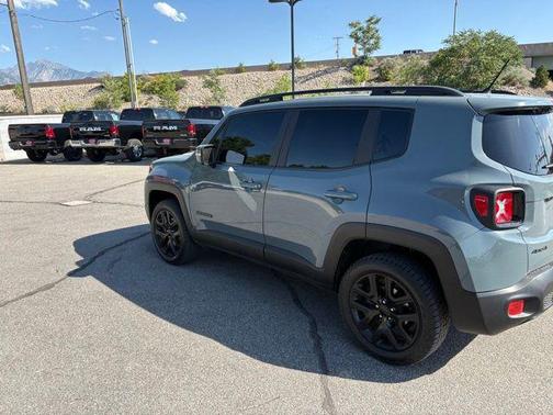 2017 Jeep Renegade Altitude