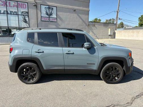 2017 Jeep Renegade Altitude