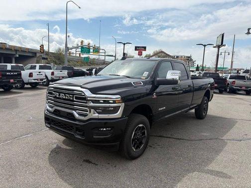 2025 RAM 3500 Laramie Crew Cab 4x4 8' Box