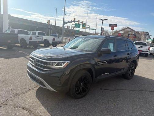 2023 Volkswagen Atlas 3.6L SE w/Technology