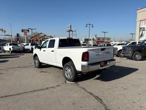 2026 RAM 2500 Tradesman Crew Cab 4x4 6'4' Box