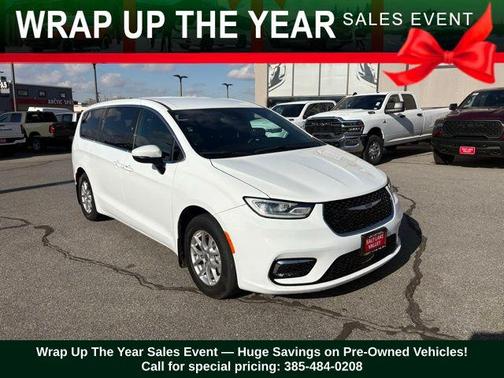 2023 Chrysler Pacifica Touring