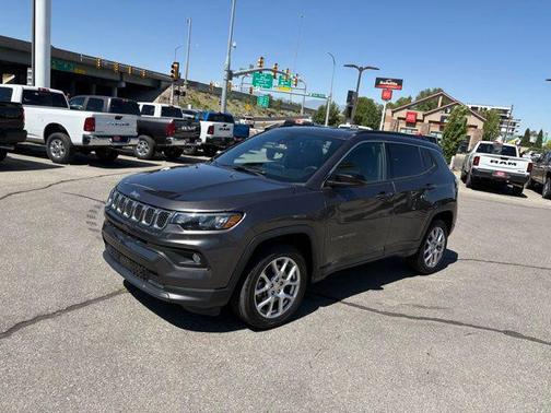 2023 Jeep Compass Latitude Lux