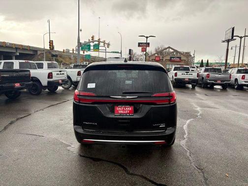 2026 Chrysler Pacifica Limited