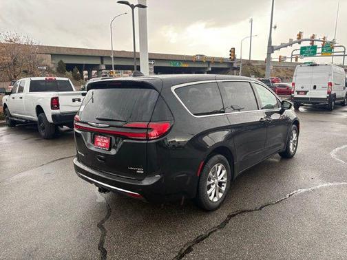 2026 Chrysler Pacifica Limited