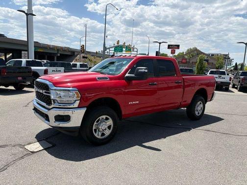 2024 RAM 2500 Big Horn Crew Cab 4x4 6'4' Box