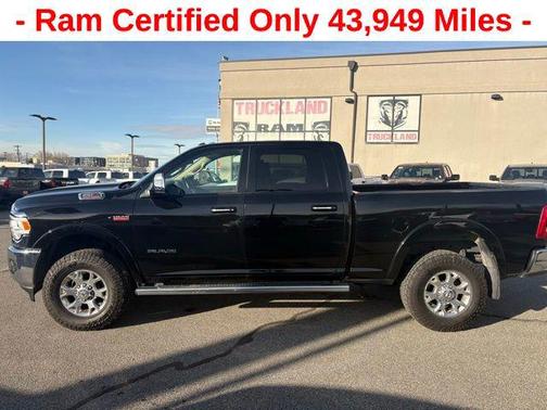 2022 RAM 2500 Laramie Crew Cab 4x4 6'4' Box