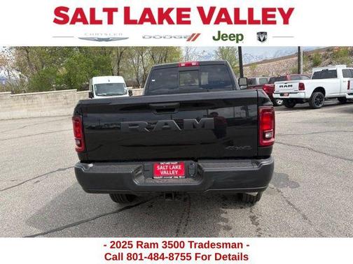 2025 RAM 3500 Tradesman Crew Cab 4x4 8' Box