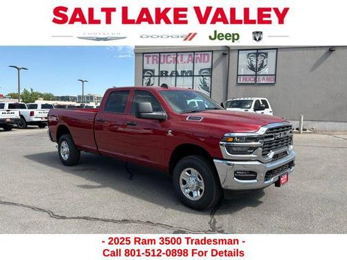 2025 RAM 3500 Tradesman Crew Cab 4x4 8' Box
