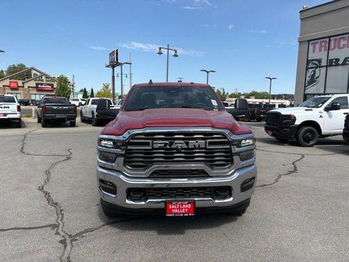 2025 RAM 3500 Tradesman Crew Cab 4x4 8' Box