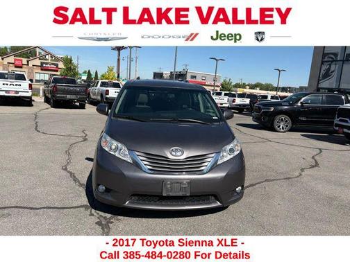 2017 Toyota Sienna XLE