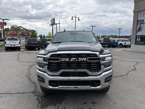 2025 RAM 2500 Tradesman Crew Cab 4x4 8' Box