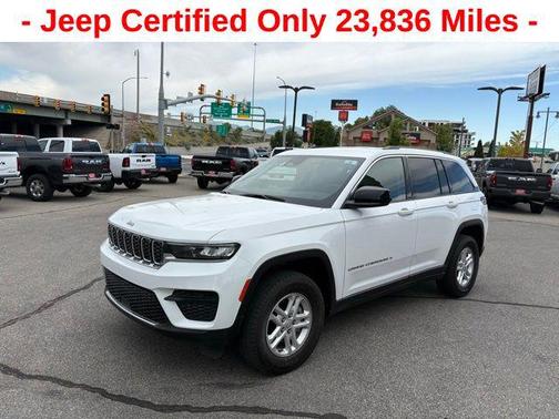 2023 Jeep Grand Cherokee Laredo
