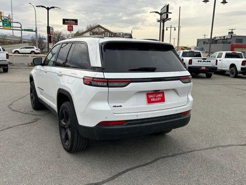 2023 Jeep Grand Cherokee Altitude