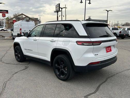 2023 Jeep Grand Cherokee Altitude