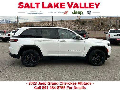2023 Jeep Grand Cherokee Altitude