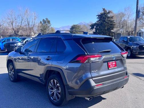 2023 Toyota RAV4 Hybrid XLE Premium