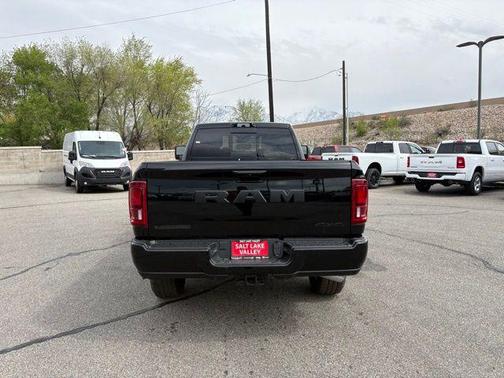 2025 RAM 3500 Laramie Crew Cab 4x4 8' Box