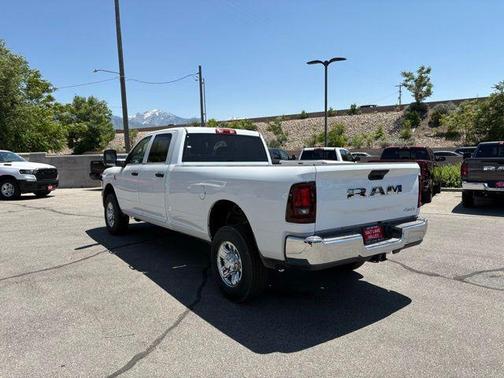 2025 RAM 2500 Tradesman Crew Cab 4x4 8' Box