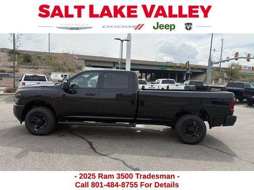 2025 RAM 3500 Tradesman Crew Cab 4x4 8' Box