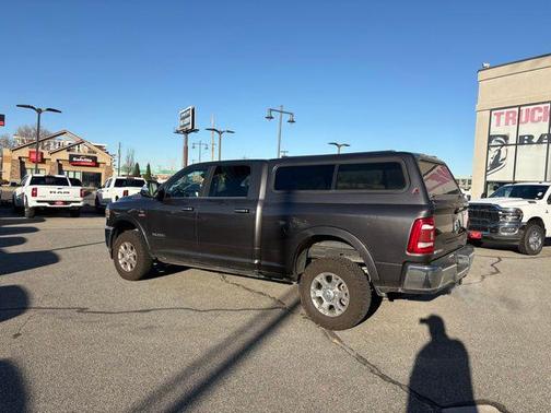 2020 RAM 2500 Laramie Crew Cab 4X4 6'4' Box