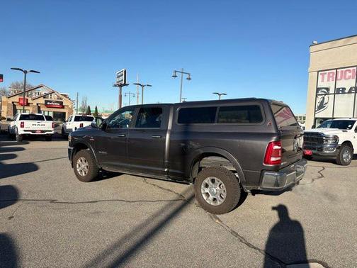 2020 RAM 2500 Laramie Crew Cab 4X4 6'4' Box