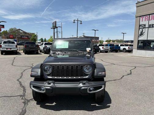 2025 Jeep Gladiator Sport S