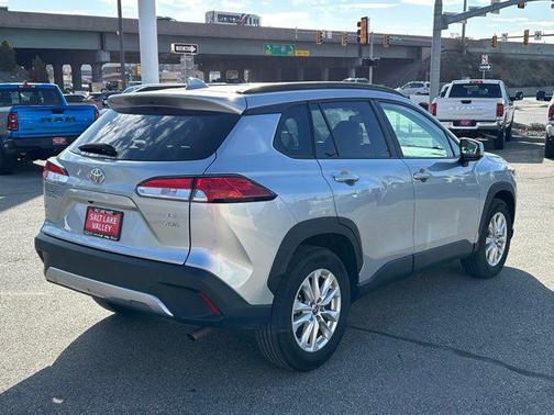 2022 Toyota Corolla Cross LE