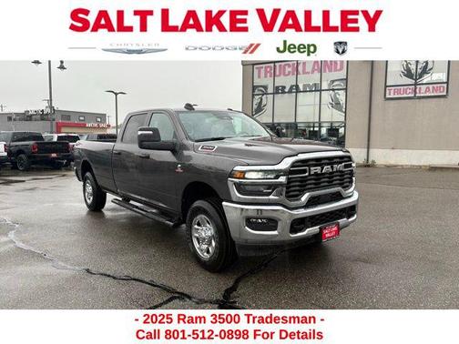 2025 RAM 3500 Tradesman Crew Cab 4x4 8' Box