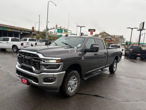 2025 RAM 3500 Tradesman Crew Cab 4x4 8' Box