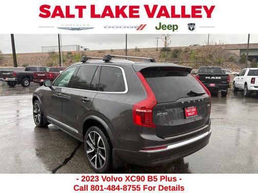 2023 Volvo XC90 B5 Plus