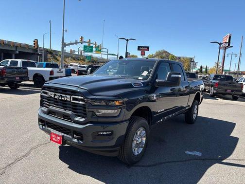 2025 RAM 2500 Big Horn Crew Cab 4x4 6'4' Box