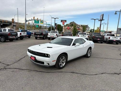 2021 Dodge Challenger SXT
