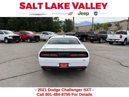 2021 Dodge Challenger SXT