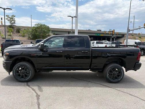 2025 RAM 2500 Laramie Crew Cab 4x4 6'4' Box