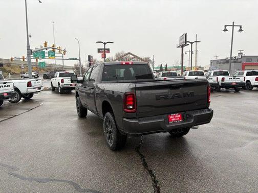 2026 RAM 3500 Big Horn Crew Cab 4x4 6'4' Box