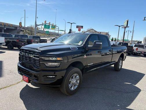 2025 RAM 3500 Big Horn Crew Cab 4x4 8' Box