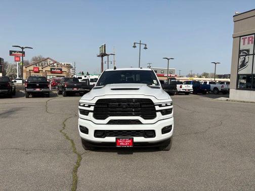2025 RAM 2500 Laramie Crew Cab 4x4 6'4' Box